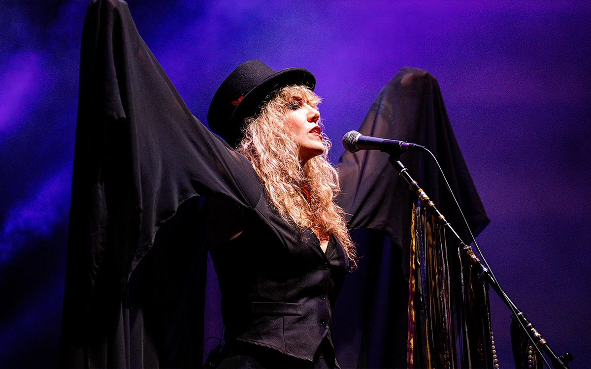 Starshine on stage