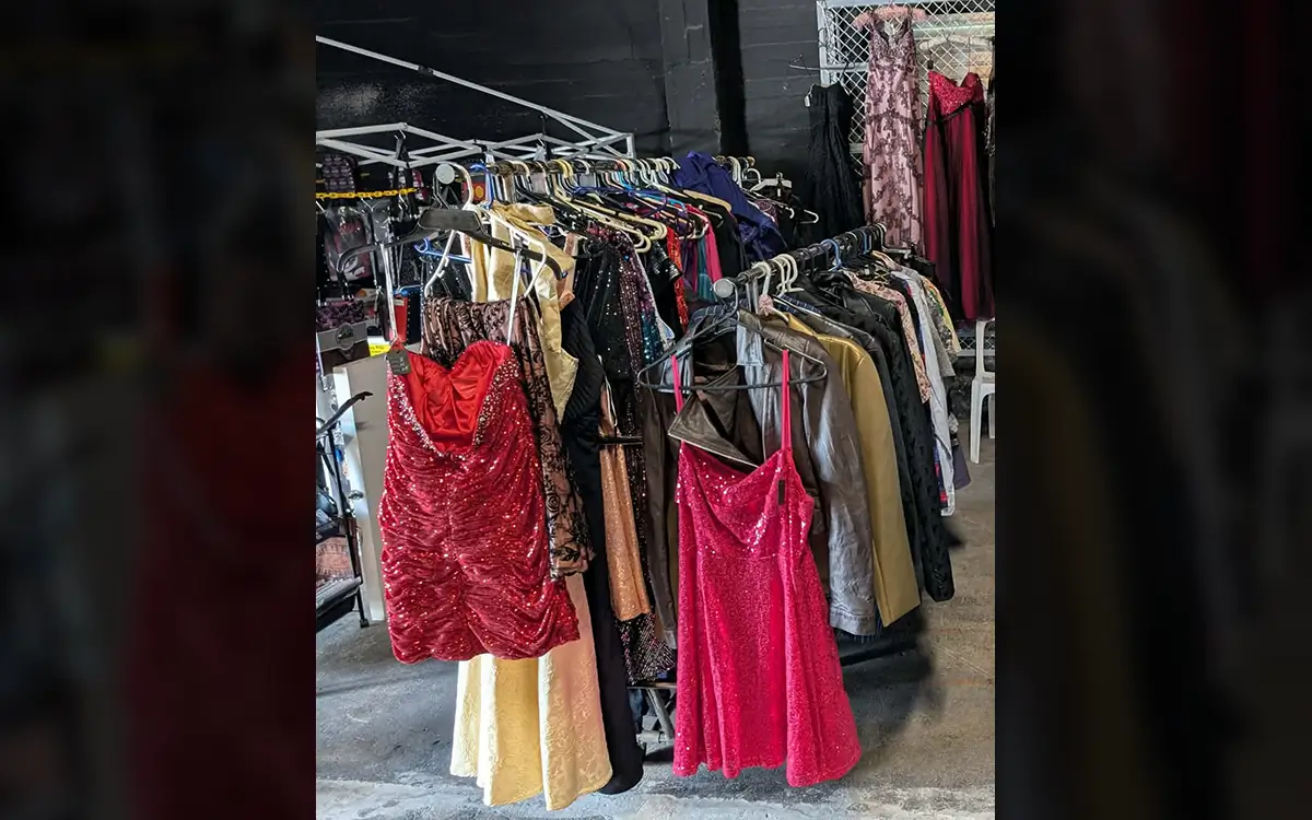 Clothes rack